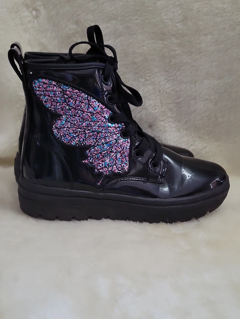 Skechers STREET CLEATS 2 BUTTERFLYKEEPER. Size 3